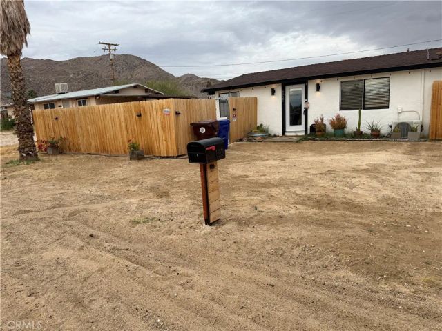6922 Datura, 29 Palms, CA 92277