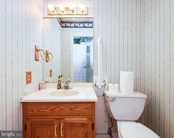 20 MEADOW RIDGE RD, Temple, PA 19560