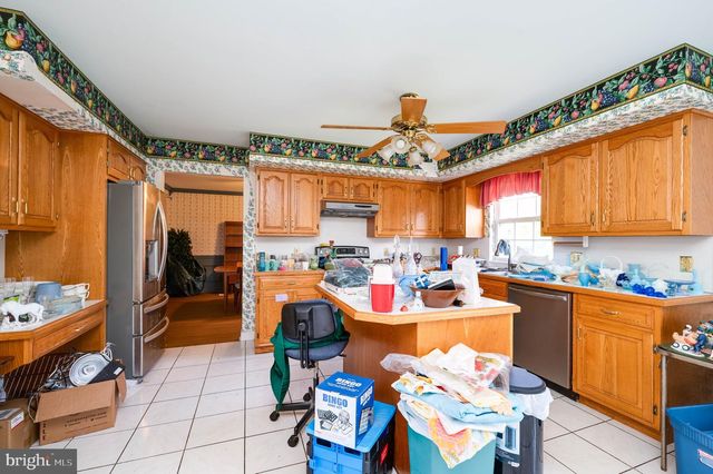 20 MEADOW RIDGE RD, Temple, PA 19560