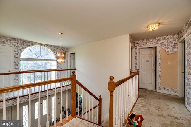 20 MEADOW RIDGE RD, Temple, PA 19560