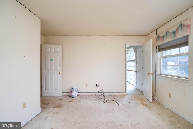 20 MEADOW RIDGE RD, Temple, PA 19560