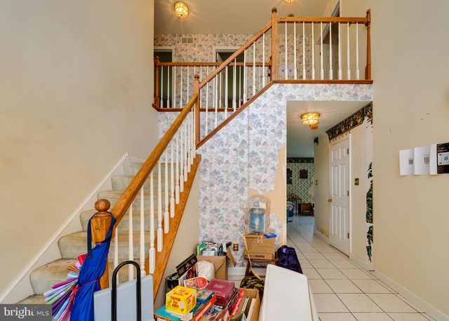 20 MEADOW RIDGE RD, Temple, PA 19560