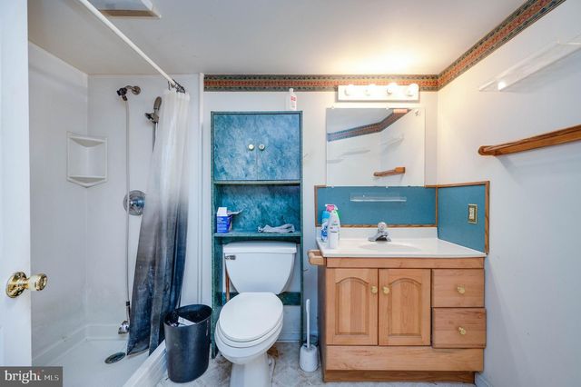 20 MEADOW RIDGE RD, Temple, PA 19560