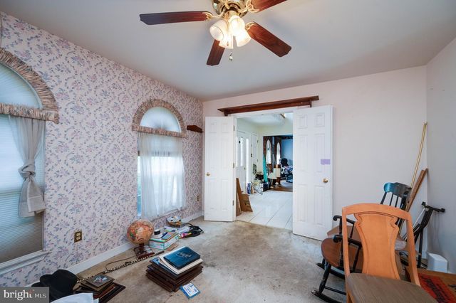 20 MEADOW RIDGE RD, Temple, PA 19560