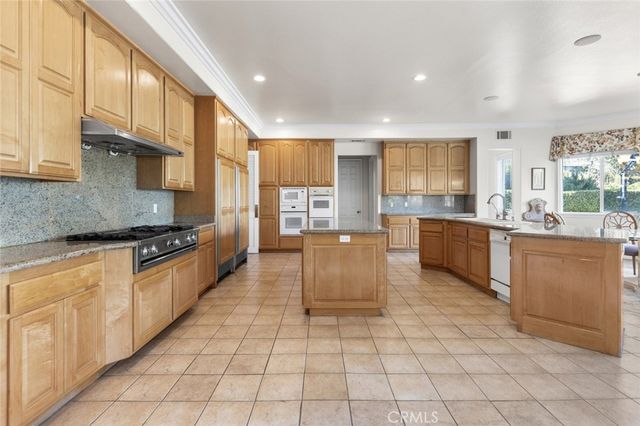 2828 Water Course Drive, Diamond Bar, CA 91765