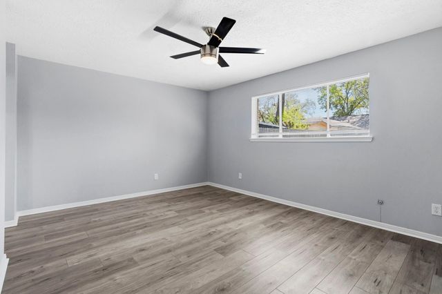 12811 Club Lane, Houston, TX 77099