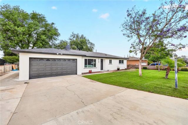 5137 Peacock Lane, Riverside, CA 92505