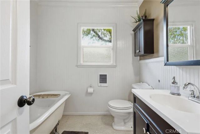 1329 La Loma Dr., Redlands, CA 92373
