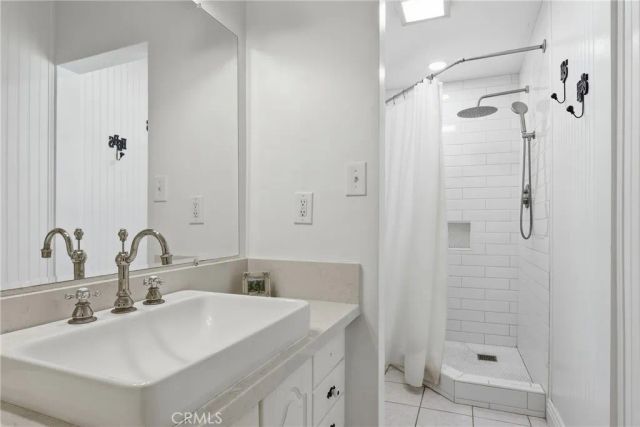 1329 La Loma Dr., Redlands, CA 92373