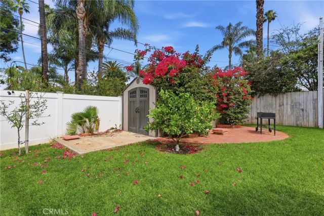 1329 La Loma Dr., Redlands, CA 92373