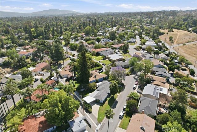 1329 La Loma Dr., Redlands, CA 92373