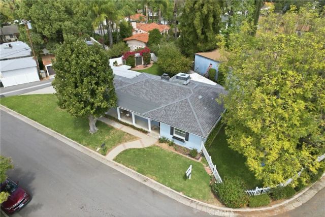 1329 La Loma Dr., Redlands, CA 92373