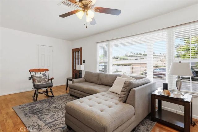 1329 La Loma Dr., Redlands, CA 92373