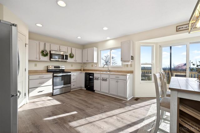 1166 Arbor Springs, Hamilton, OH 45013