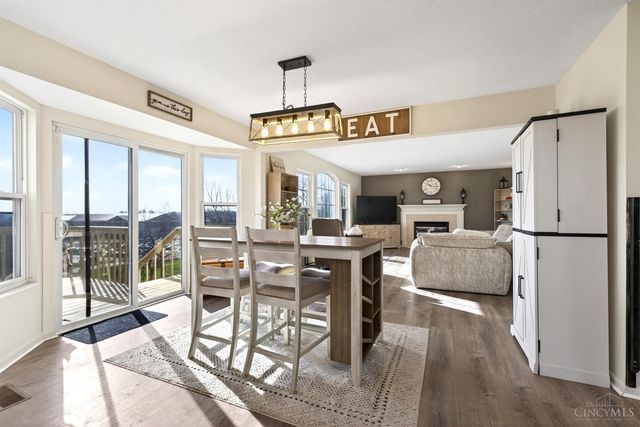 1166 Arbor Springs, Hamilton, OH 45013