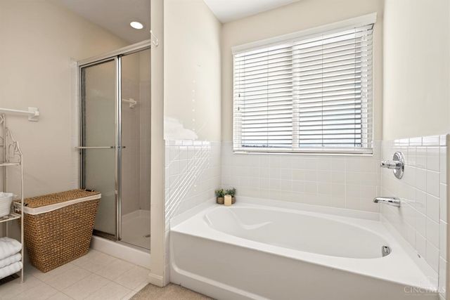 1166 Arbor Springs, Hamilton, OH 45013