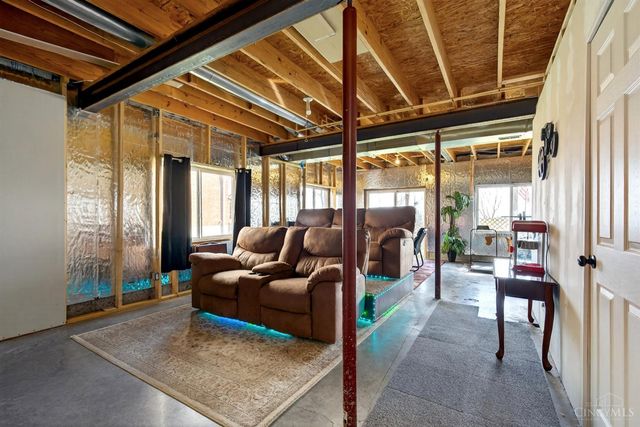 1166 Arbor Springs, Hamilton, OH 45013