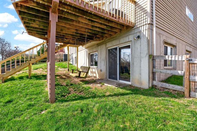 1166 Arbor Springs, Hamilton, OH 45013