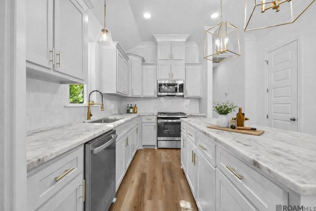 31872 Netterville Rd, Denham Springs, LA 70726