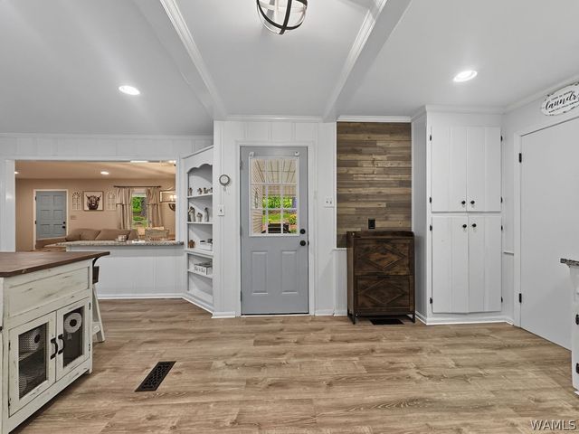 5602 Alabama 69 N, Northport, AL 35473