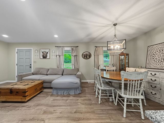 5602 Alabama 69 N, Northport, AL 35473