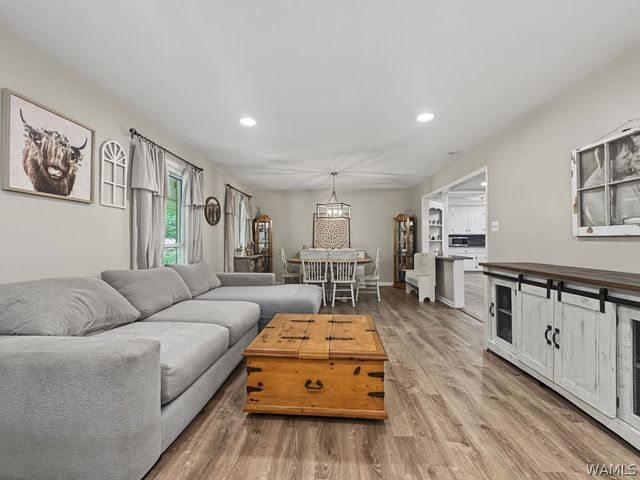 5602 Alabama 69 N, Northport, AL 35473