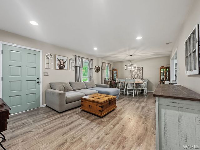 5602 Alabama 69 N, Northport, AL 35473
