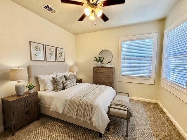 2320 29th Avenue N, Texas City, TX 77590