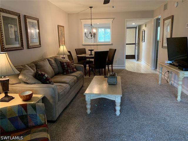 1004 Manatee RD H204, Naples, FL 34114