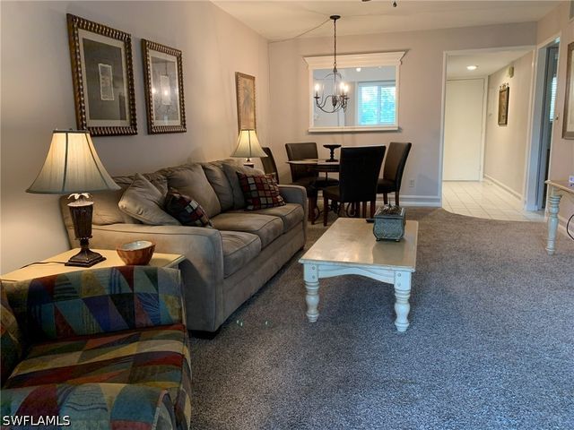 1004 Manatee RD H204, Naples, FL 34114