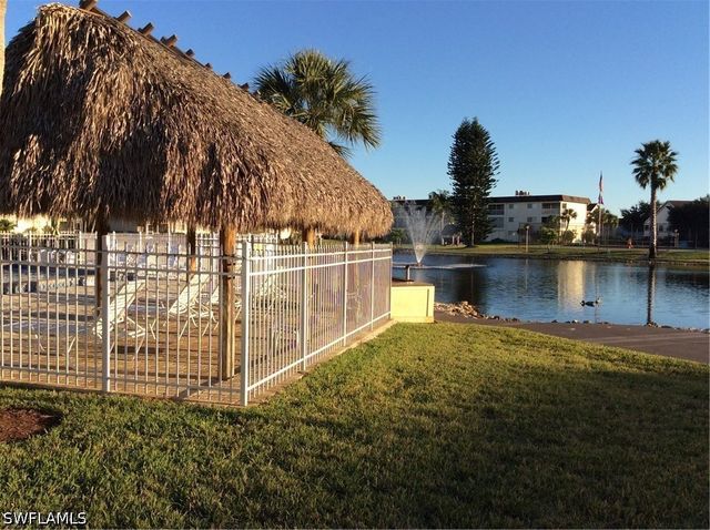 1004 Manatee RD H204, Naples, FL 34114