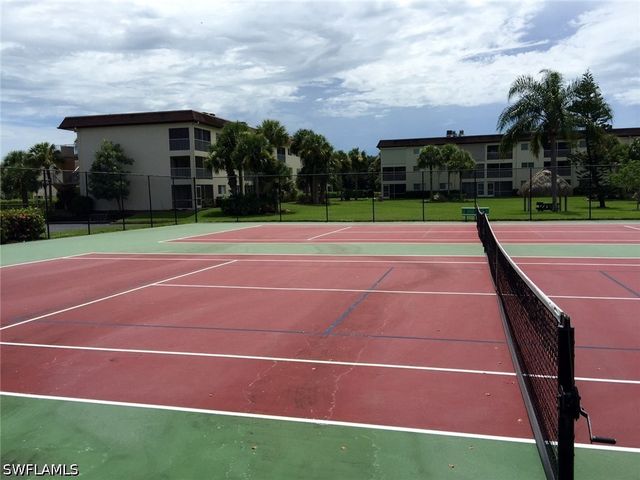 1004 Manatee RD H204, Naples, FL 34114
