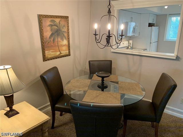 1004 Manatee RD H204, Naples, FL 34114