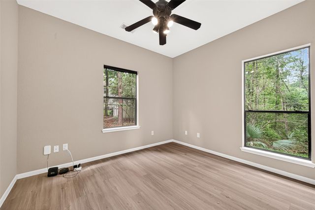 41 Creek Forest Lane, Conroe, TX 77384
