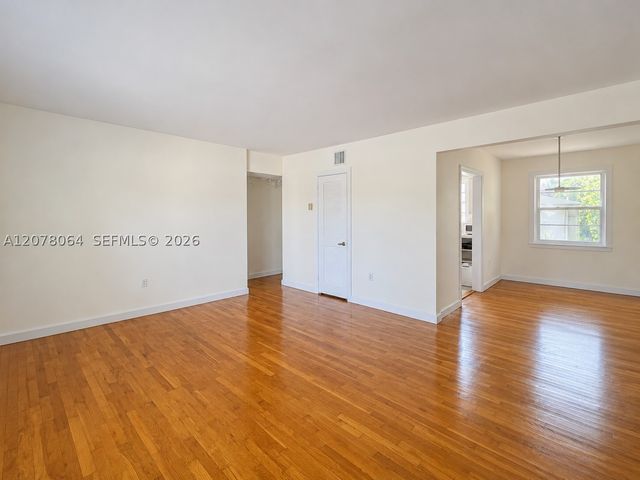 7880 SW 55 Ave 84C, Miami, FL 33143