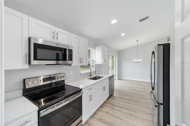 15482 SW 10 PLACE, Ocala, FL 34481