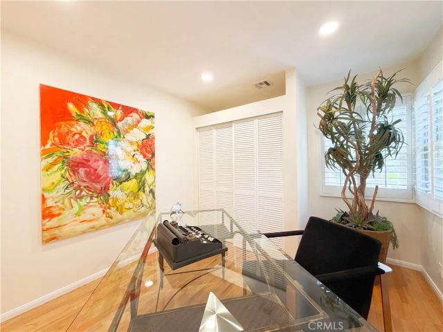 533 Geneva, Claremont, CA 91711