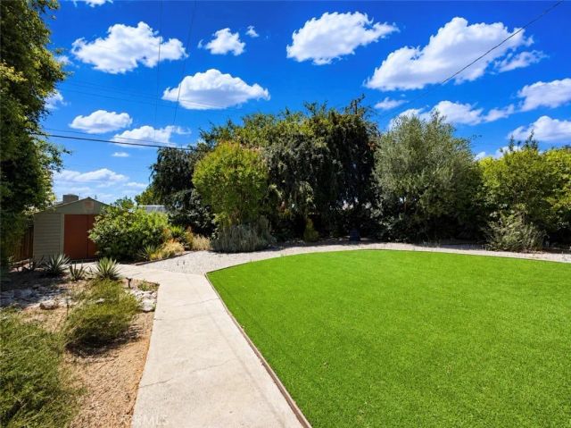 533 Geneva, Claremont, CA 91711