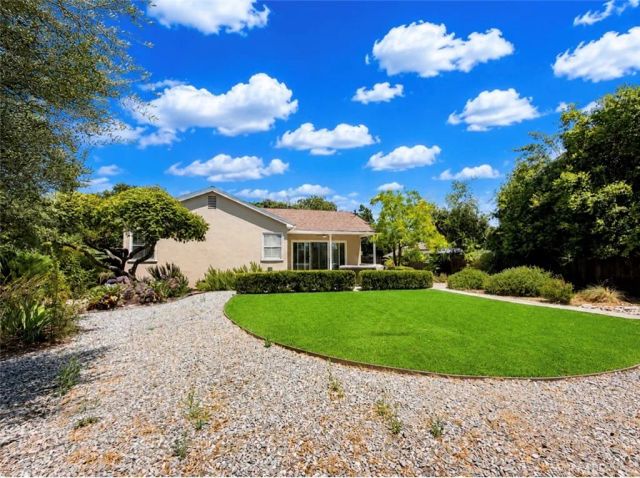 533 Geneva, Claremont, CA 91711