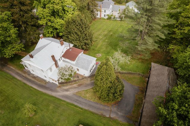 11 Cold Water, Hillsdale, NY 12529