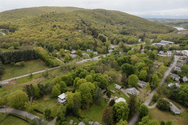11 Cold Water, Hillsdale, NY 12529