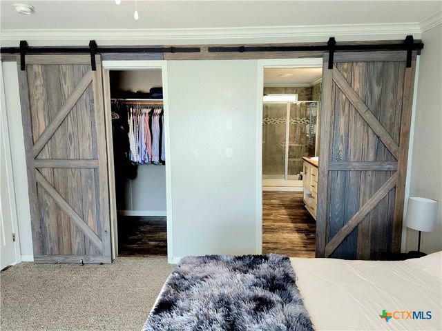 908 Henry Street, Cuero, TX 77954