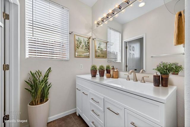 5825 Blue Beech Ct, Antelope, CA 95843