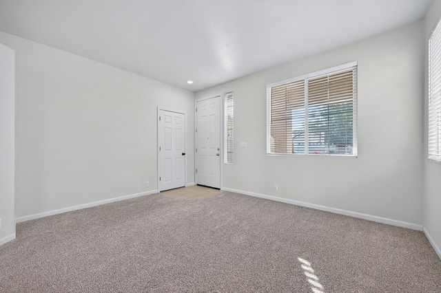 5825 Blue Beech Ct, Antelope, CA 95843