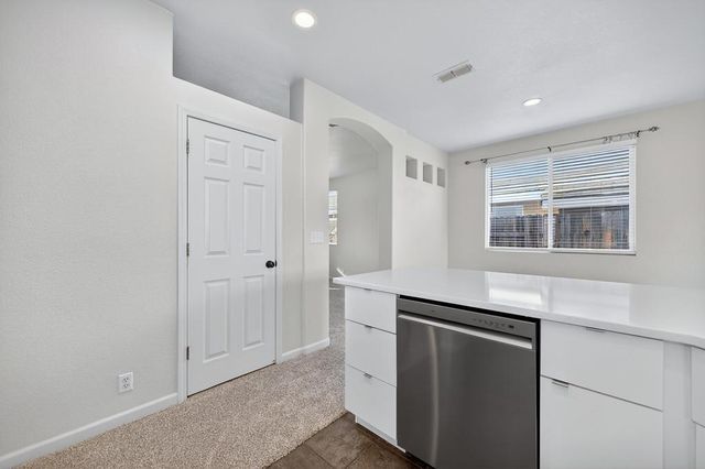 5825 Blue Beech Ct, Antelope, CA 95843