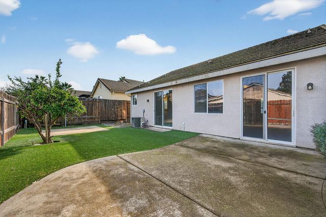 5825 Blue Beech Ct, Antelope, CA 95843