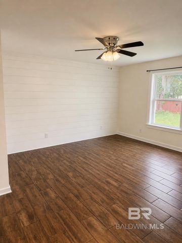 316 W 3rd Avenue, Foley, AL 36535