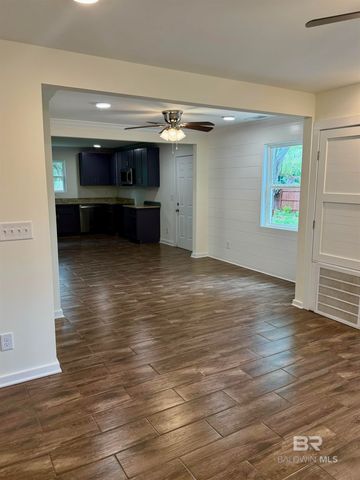 316 W 3rd Avenue, Foley, AL 36535