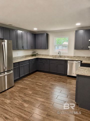 316 W 3rd Avenue, Foley, AL 36535