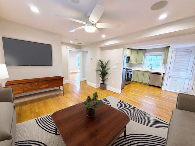 37 Fenton St 1, Boston, MA 02122